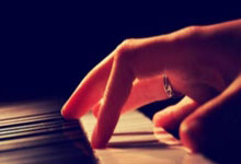 WTA500查尔斯顿站:郑钦文2-0击败萨卡里 晋级16强央视新闻客户端.